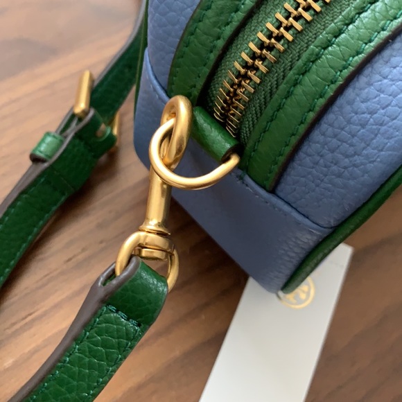 Tory Burch Adorable mini block camera back NWT - Picture 4 of 7